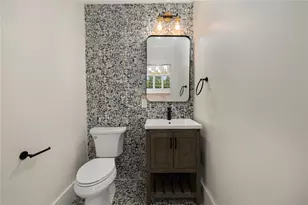 561 Bristol Ferry Rd, Portsmouth, RI 02871 - Photo 16