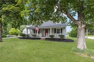 138 Homecrest Ave, North Smithfield, RI 02896 - Photo 1