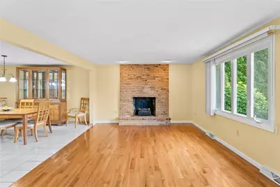 71 Hawthorne Place, North Providence, RI 02904 - Photo 6