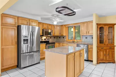 71 Hawthorne Place, North Providence, RI 02904 - Photo 8