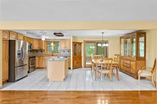 71 Hawthorne Pl, North Providence, RI 02904 - Photo 12