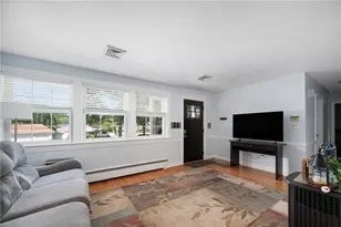 64 Royal Ave, Providence, RI 02908 - Photo 4