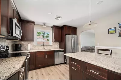 64 Royal Avenue, Providence, RI 02908 - Photo 6