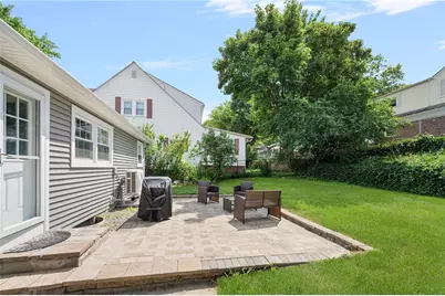 64 Royal Avenue, Providence, RI 02908 - Photo 16