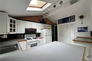 58 Beach St, Warren, RI 02885 - Photo 14