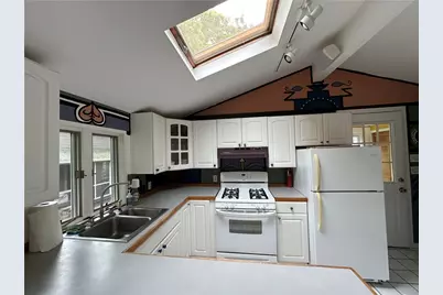 58 Beach Street, Warren, RI 02885 - Photo 16