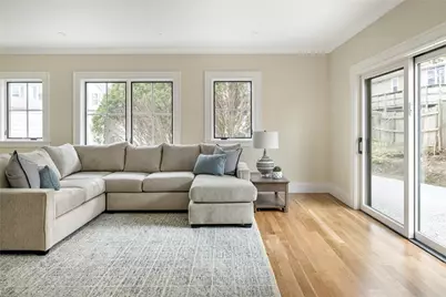 118 Newport Avenue, Middletown, RI 02842 - Photo 14