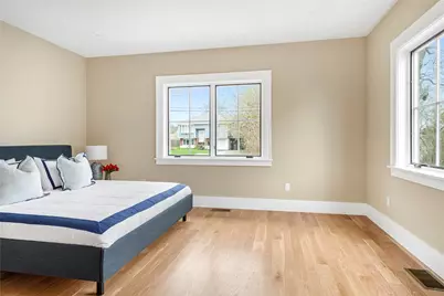 118 Newport Avenue, Middletown, RI 02842 - Photo 20