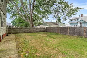 196 Cameron St, Pawtucket, RI 02861 - Photo 42
