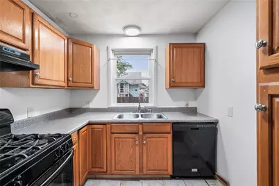 196 Cameron Street, Pawtucket, RI 02861 - Photo 28