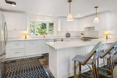 140 Connection Street, Newport, RI 02840 - Photo 10