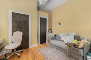 64 Pitman St, Providence, RI 02906 - Photo 4