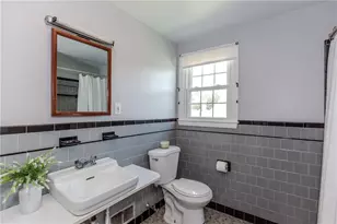 15 Drake Rd, Warwick, RI 02888 - Photo 26