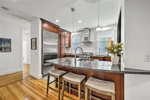 402 Angell St, Providence, RI 02906 - Photo 12