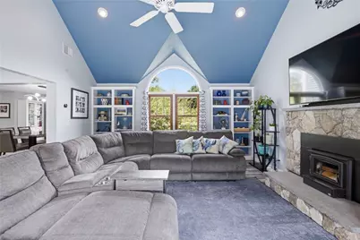 83 Fairhaven Road, Cumberland, RI 02864 - Photo 4