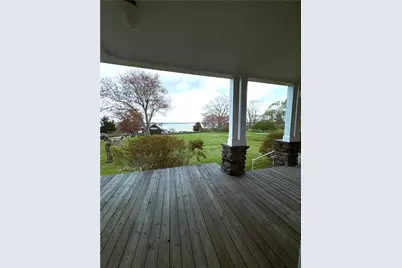 39 Walcott Avenue, Jamestown, RI 02835 - Photo 1