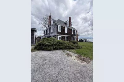 39 Walcott Avenue, Jamestown, RI 02835 - Photo 40