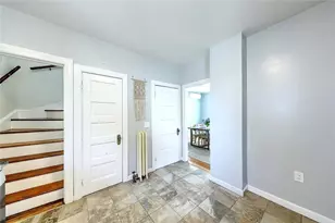 15 Wollaston St, Cranston, RI 02910 - Photo 22