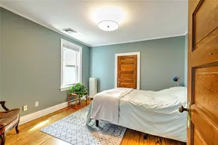 15 Wollaston St, Cranston, RI 02910 - Photo 28