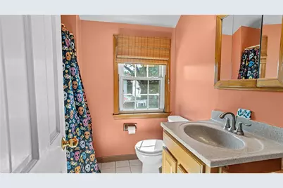 33 Linden Avenue, East Providence, RI 02916 - Photo 20