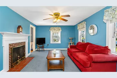33 Linden Avenue, East Providence, RI 02916 - Photo 6