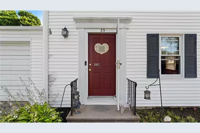 33 Linden Avenue, East Providence, RI 02916 - Photo 4