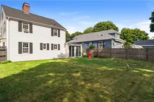 33 Linden Ave, East Providence, RI 02916 - Photo 32