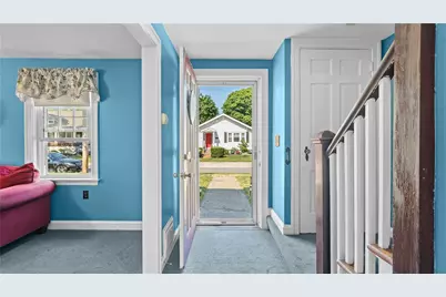 33 Linden Avenue, East Providence, RI 02916 - Photo 18