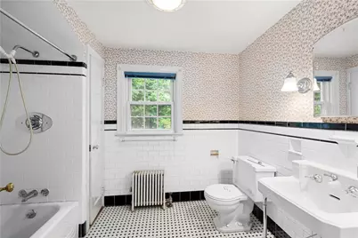 10 Pelham Parkway, North Providence, RI 02911 - Photo 22