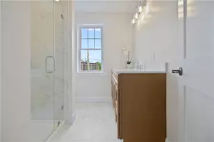 91 Croade St, Warren, RI 02885 - Photo 14