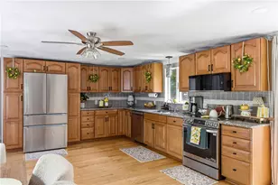 253 Station St, Coventry, RI 02816 - Photo 10