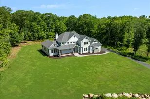 105 Princess Pine Dr, East Greenwich, RI 02818 - Photo 2