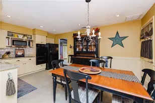 153 Russell St, Tiverton, RI 02878 - Photo 22