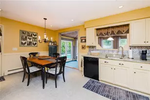 153 Russell St, Tiverton, RI 02878 - Photo 20