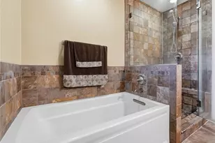 90 Rowley St, Providence, RI 02909 - Photo 30