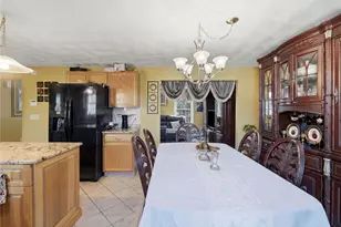 90 Rowley St, Providence, RI 02909 - Photo 16