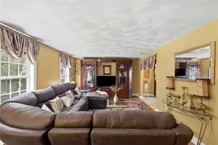 90 Rowley St, Providence, RI 02909 - Photo 12