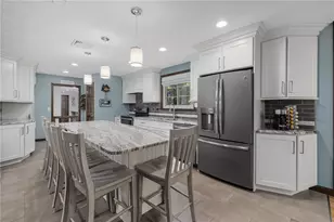 365 W Wrentham Rd, Cumberland, RI 02864 - Photo 6