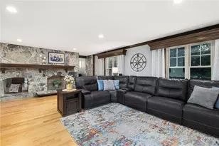365 W Wrentham Rd, Cumberland, RI 02864 - Photo 18