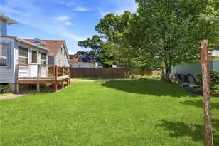 140 W Lawn Ave, Pawtucket, RI 02860 - Photo 34