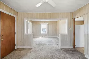 140 W Lawn Ave, Pawtucket, RI 02860 - Photo 6