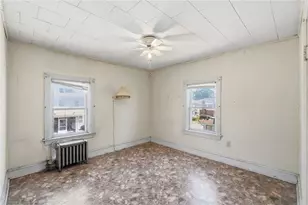 140 W Lawn Ave, Pawtucket, RI 02860 - Photo 20