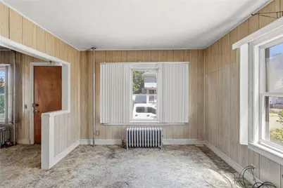 140 West Lawn Avenue, Pawtucket, RI 02860 - Photo 8