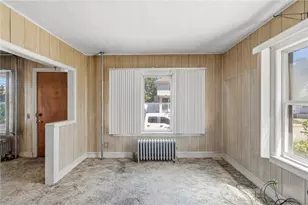 140 W Lawn Ave, Pawtucket, RI 02860 - Photo 8