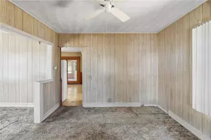 140 W Lawn Ave, Pawtucket, RI 02860 - Photo 12
