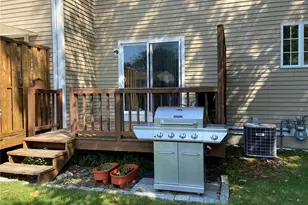735 Willett Ave, East Providence, RI 02915 - Photo 14
