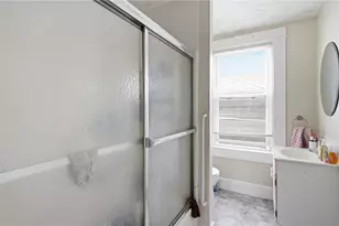 981 Smith St, Providence, RI 02908 - Photo 16