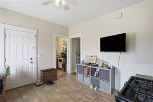 981 Smith St, Providence, RI 02908 - Photo 12