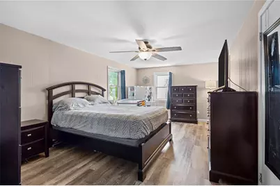 33 Belmont Avenue, East Providence, RI 02914 - Photo 22