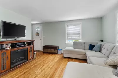 64 Guilford Drive, Warwick, RI 02886 - Photo 8